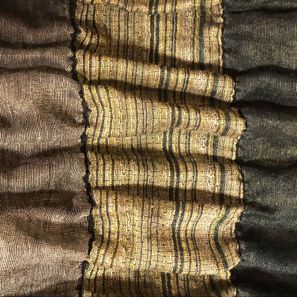 Coldwater Creek Scarf - Picture 4 of 6
